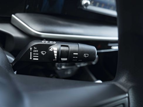 Used 2025 Nissan Kicks S w/ Interior Electronics Package AWD/4WD image 23