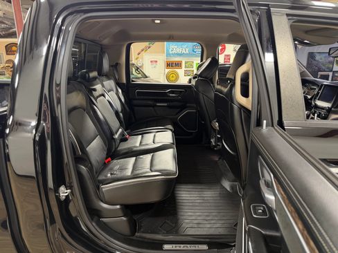 Used 2020 RAM 1500 Laramie AWD/4WD image 18