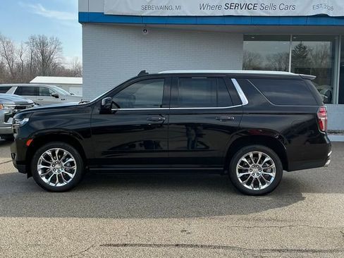 Used 2023 Chevrolet Tahoe High Country w/ Premium Package 2 AWD/4WD image 2