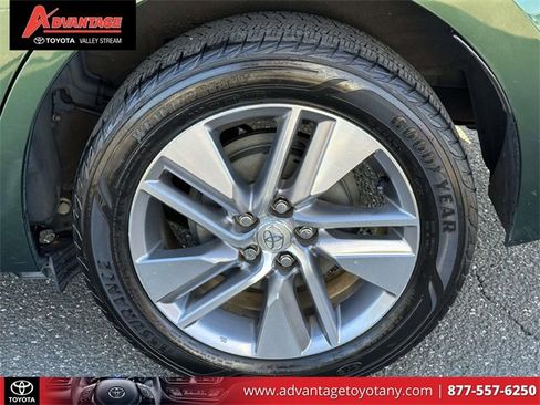 Used 2014 Toyota Corolla LE image 13