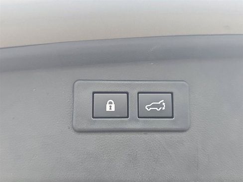Used 2024 Subaru Outback Premium AWD/4WD image 8