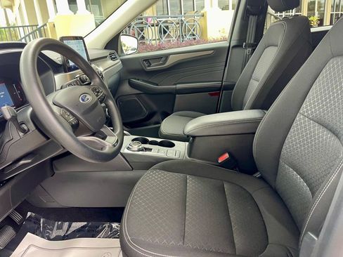 Used 2025 Ford Escape Active image 11