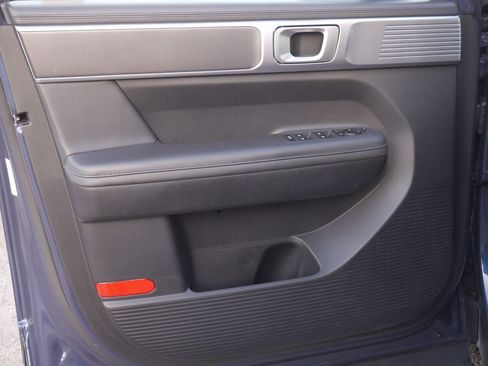 Used 2025 Hyundai Santa Fe SEL AWD/4WD image 37