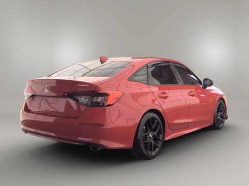 Used 2022 Honda Civic Sport image 3