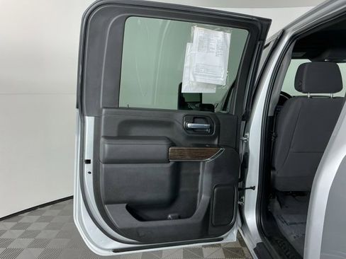 Used 2022 GMC Sierra 3500 SLE image 24
