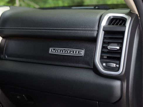 Used 2020 RAM 1500 Laramie AWD/4WD image 39