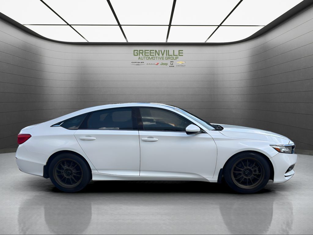 Used 2019 Honda Accord Sport image 4