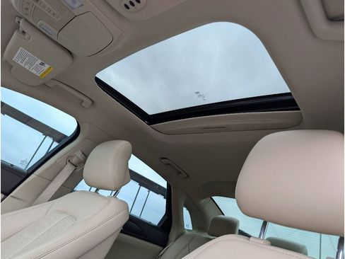 Used 2019 Lincoln MKZ Reserve image 16