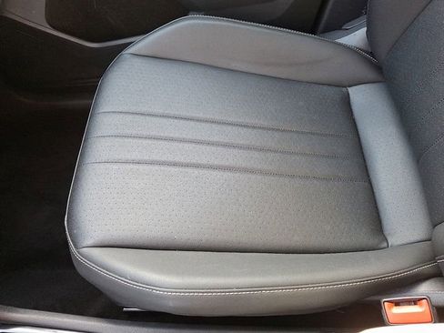 Certified 2023 Volkswagen Tiguan SE image 26