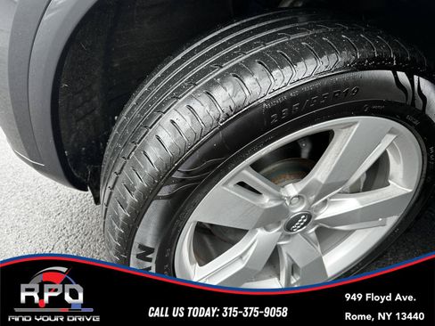 Used 2019 Audi Q5 2.0T Premium Plus w/ Premium Plus Package AWD/4WD image 10