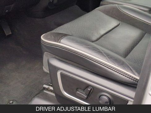 Used 2025 RAM 1500 Laramie AWD/4WD image 15