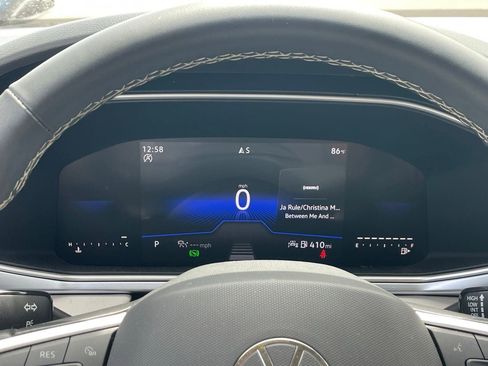 Used 2025 Volkswagen Taos SE image 10