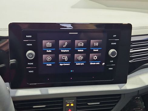 New 2026 Volkswagen Jetta SE FWD image 20