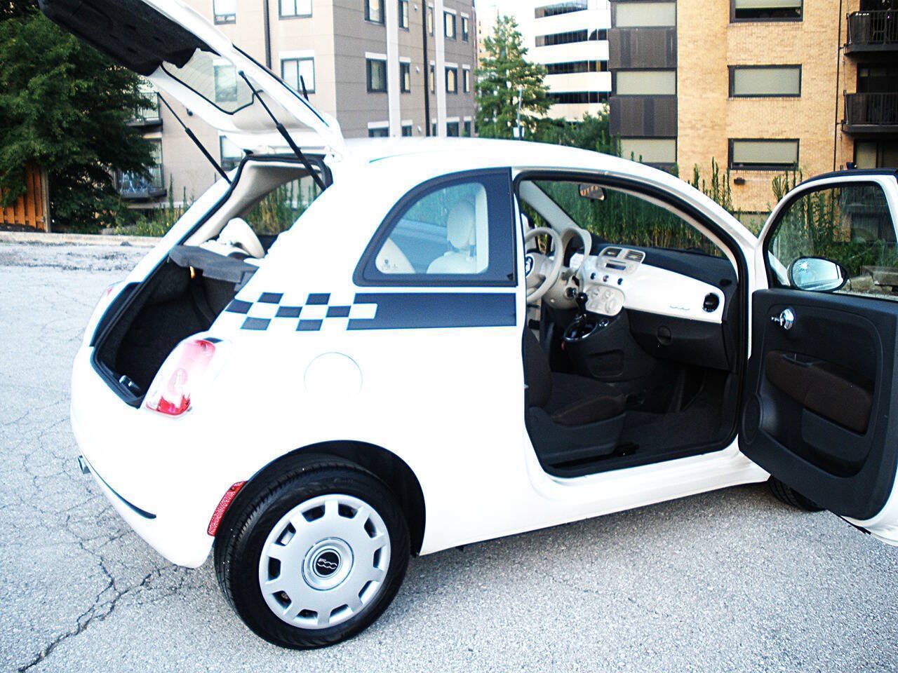 Used 2015 FIAT 500 Pop FWD image 23