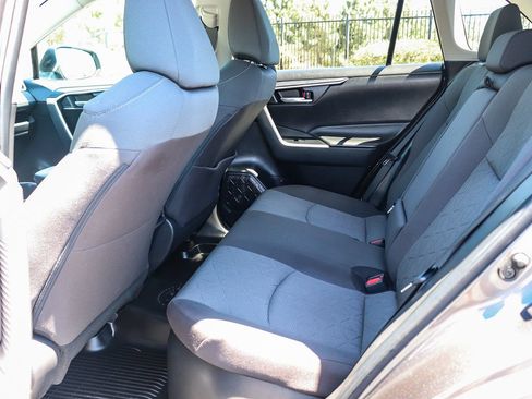 Certified 2024 Toyota RAV4 XLE AWD/4WD image 21