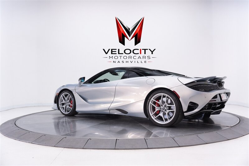 Used 2024 McLaren 750S Spider RWD image 8