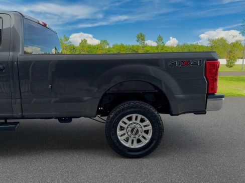 Used 2017 Ford F250 XL w/ STX Appearance Package AWD/4WD image 6