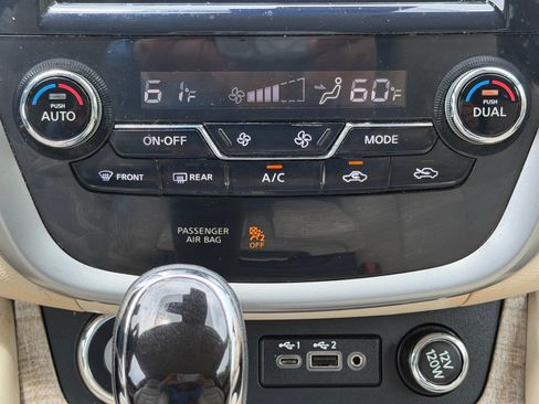 Certified 2024 Nissan Murano SV FWD image 17