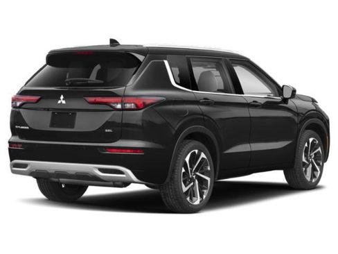 Used 2024 Mitsubishi Outlander SEL AWD/4WD image 2