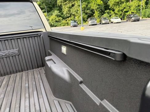 Used 2025 Toyota Tacoma TRD Sport RWD image 15