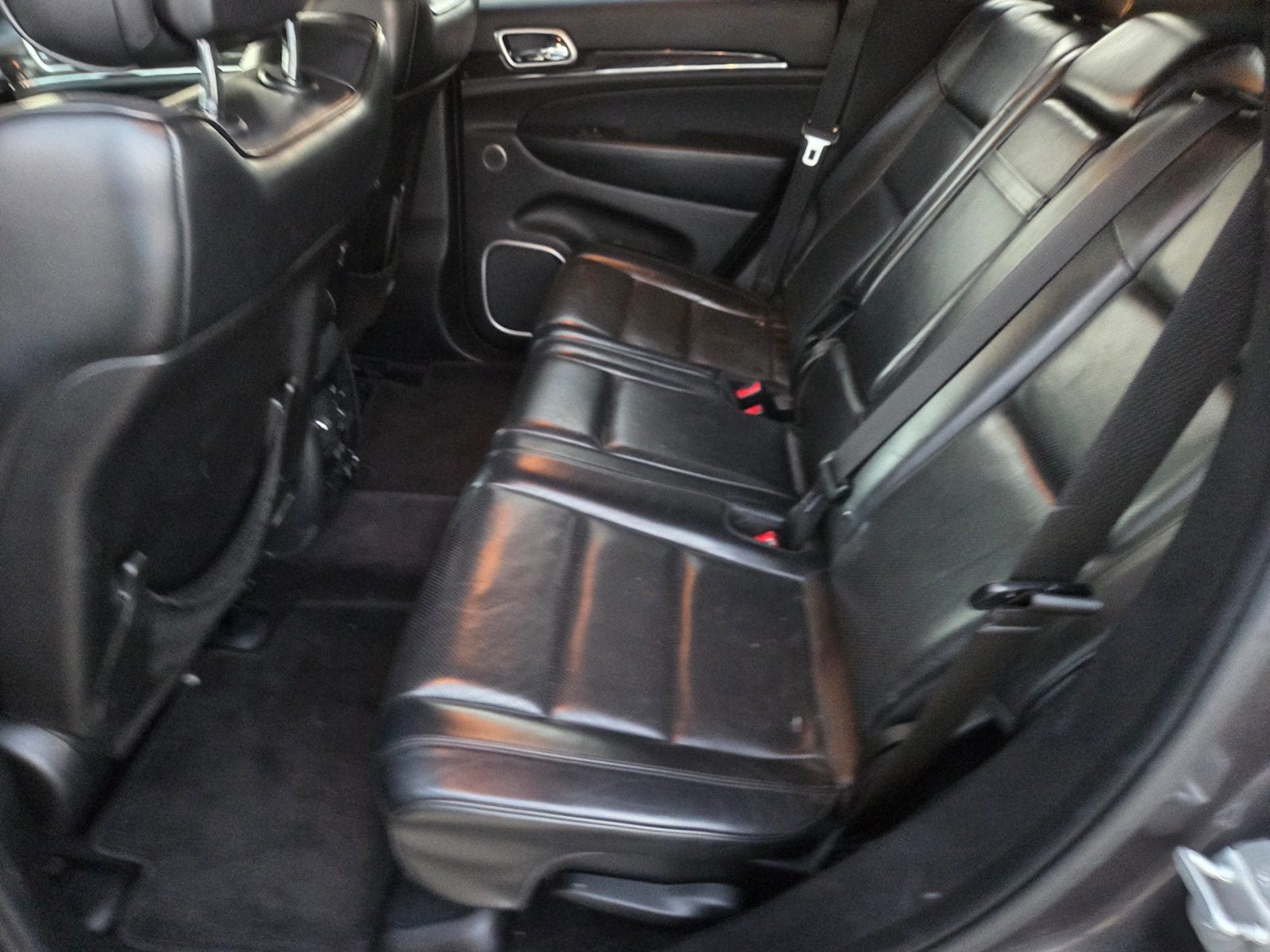 Used 2015 Jeep Grand Cherokee High Altitude RWD image 11