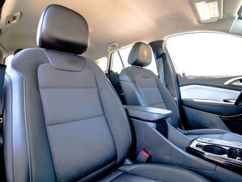 Used 2024 Chevrolet Trax LT w/ Driver Confidence Package FWD image 40
