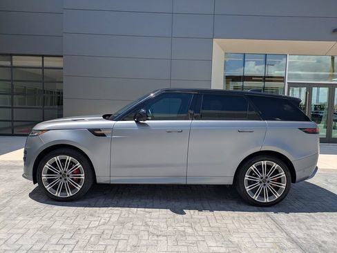 Certified 2025 Land Rover Range Rover Sport Dynamic SE AWD/4WD image 9
