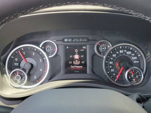 New 2026 RAM 2500 Big Horn AWD/4WD image 7
