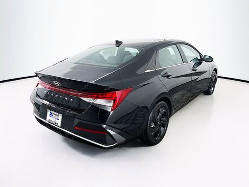New 2026 Hyundai Elantra SEL Sport Premium FWD image 7