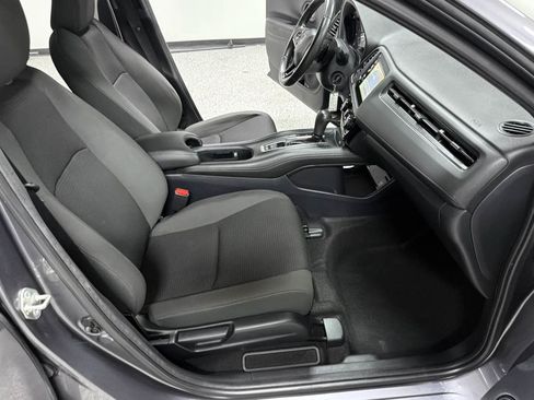 Used 2019 Honda HR-V Sport image 26