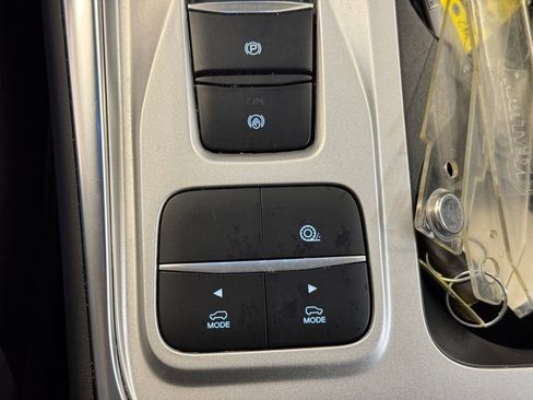 Used 2023 Ford Explorer XLT w/ Equipment Group 202A image 37