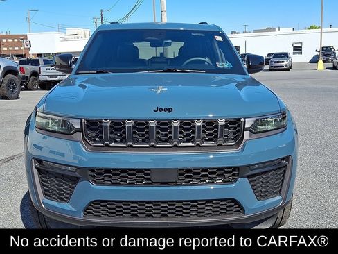Used 2026 Jeep Grand Cherokee Limited w/ Limited Altitude Package AWD/4WD image 2