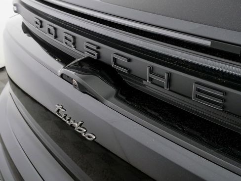 New 2026 Porsche Macan Turbo Electric image 39