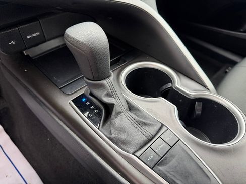 Used 2024 Toyota Camry LE image 19