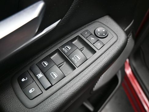 Used 2022 RAM 1500 Lone Star image 13