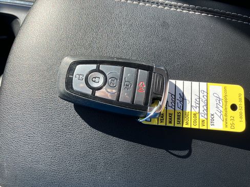 Used 2024 Ford Edge Titanium AWD/4WD image 20