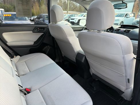Used 2014 Subaru Forester 2.5i Premium w/ All-Weather Package image 19