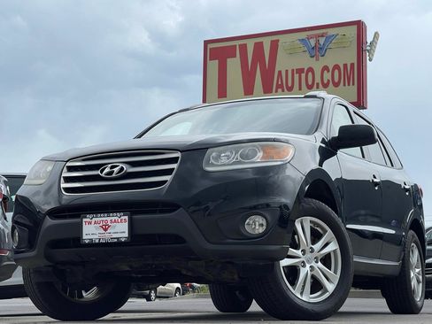 Used 2012 Hyundai Santa Fe Limited FWD image 1