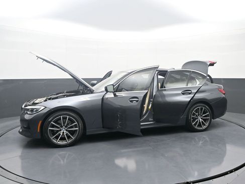 Used 2021 BMW 330i xDrive Sedan w/ Convenience Package image 40