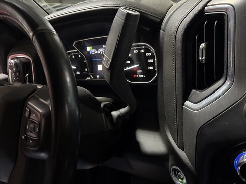 Used 2022 GMC Sierra 3500 Denali w/ Denali Ultimate Package AWD/4WD image 17