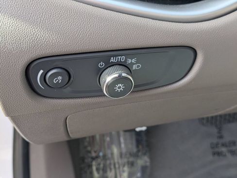 Used 2024 Chevrolet Malibu LS FWD image 15