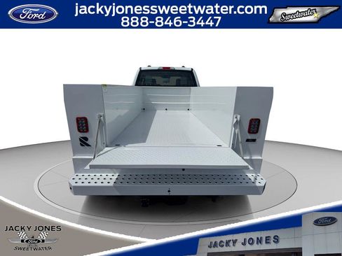 New 2026 Ford F250 XL w/ XL Chrome Package AWD/4WD image 19