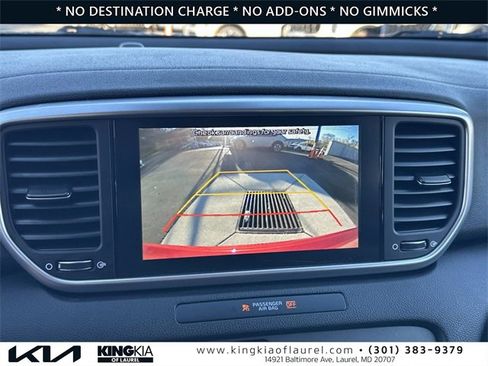 Used 2020 Kia Sportage LX image 4