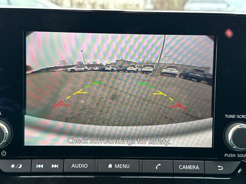 New 2025 Nissan Pathfinder SV w/ SV Premium Package image 32