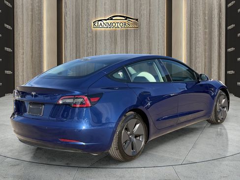 Used 2021 Tesla Model 3 Standard Range Plus image 8