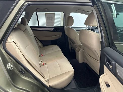 Used 2015 Subaru Outback 2.5i Premium AWD/4WD image 16