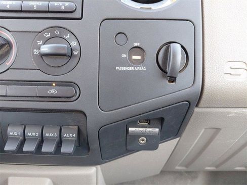 Used 2010 Ford F250 XLT image 22