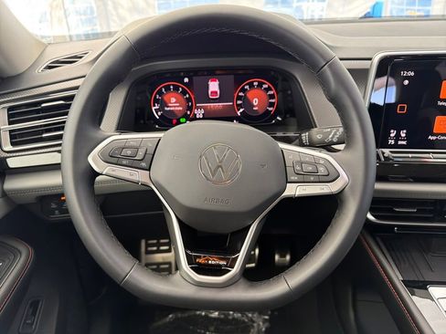 New 2026 Volkswagen Atlas Peak Edition AWD/4WD image 16
