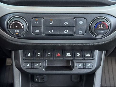 Used 2019 Chevrolet Colorado ZR2 w/ ZR2 Dusk Special Edition AWD/4WD image 20