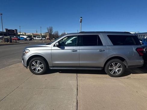 Used 2023 Ford Expedition Max Limited AWD/4WD image 2